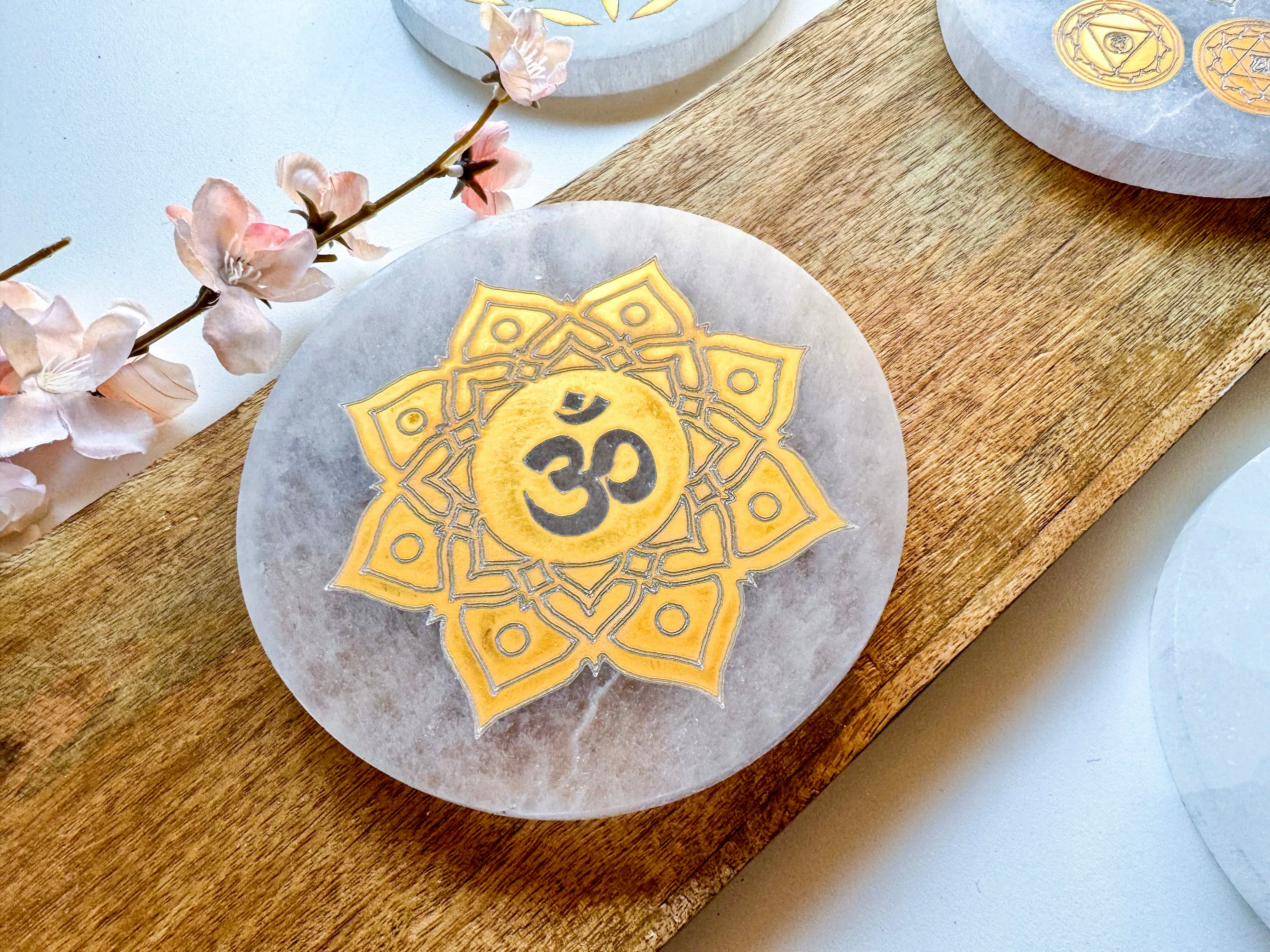 Gold Engraved Selenite Round Charging Plate