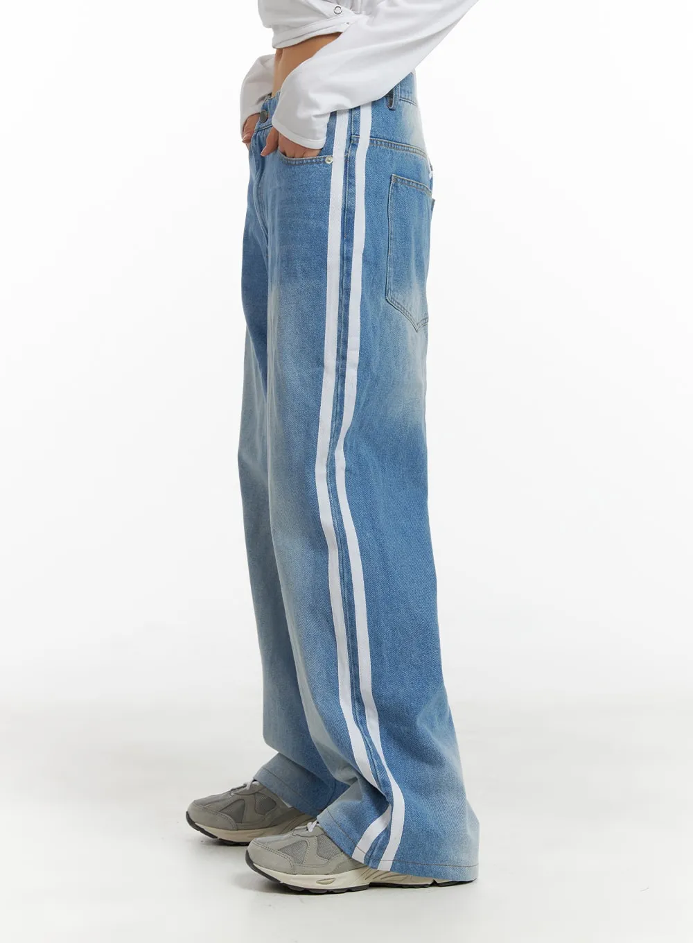 Low Waist Striped Baggy Jeans (UNISEX) CM407