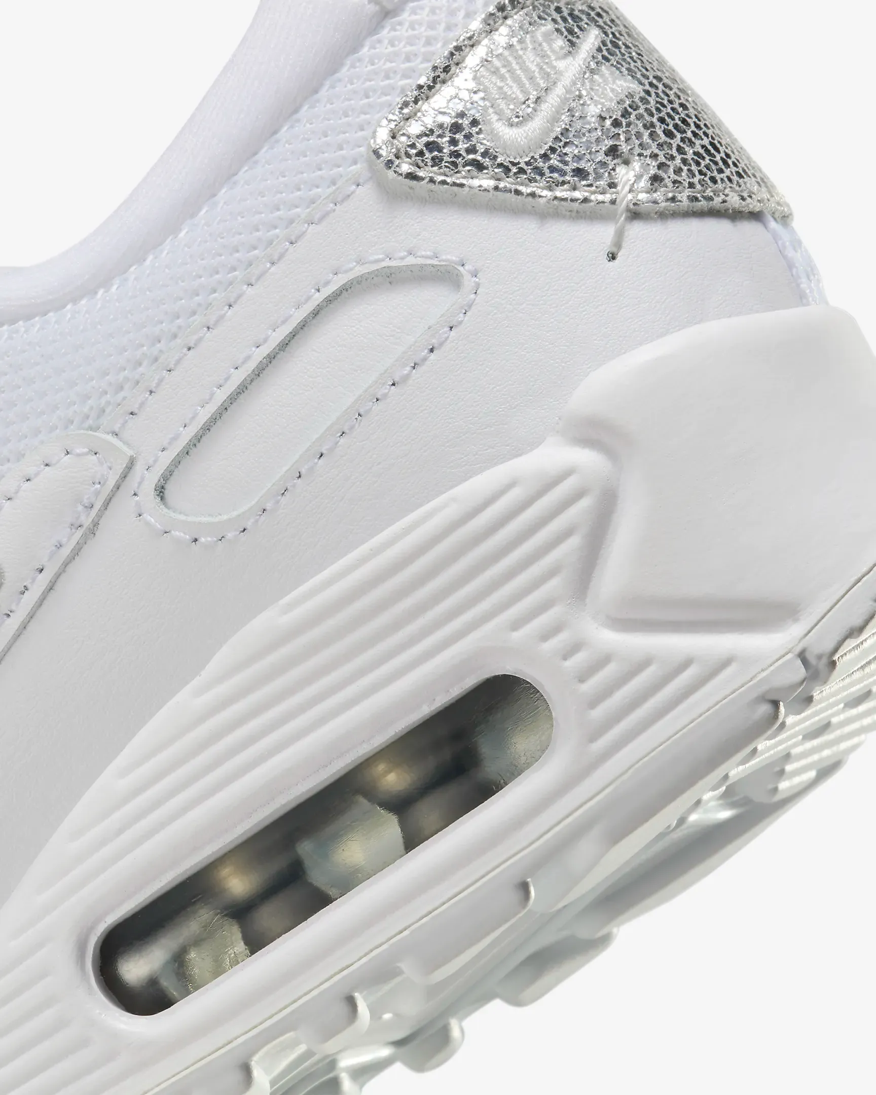 Nike Women's Air Max 90 Futura Shoes - White / Metallic Silver / Chrome / Platinum Tint