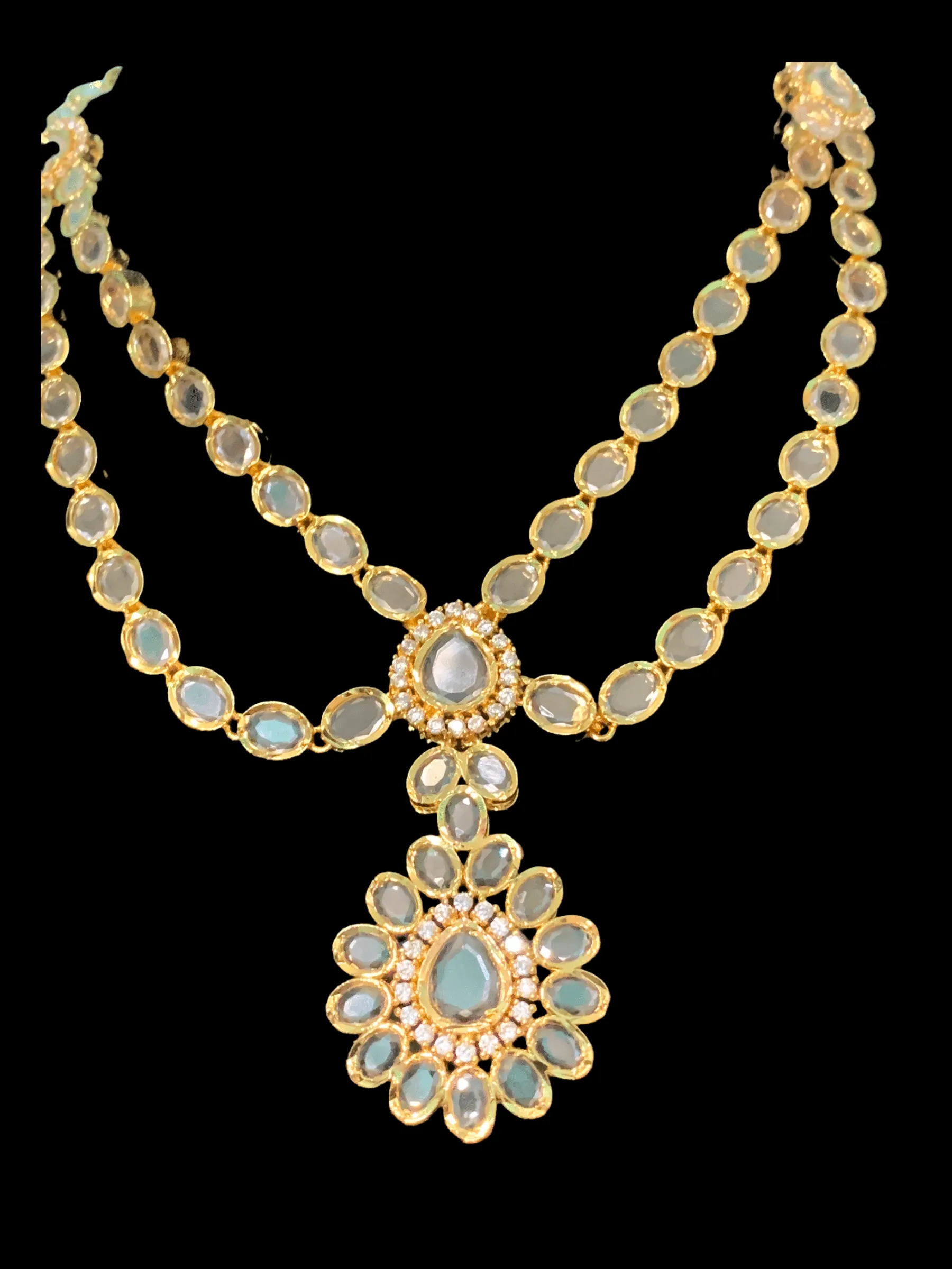 NS343 Farhat gold plated short necklace with earrings