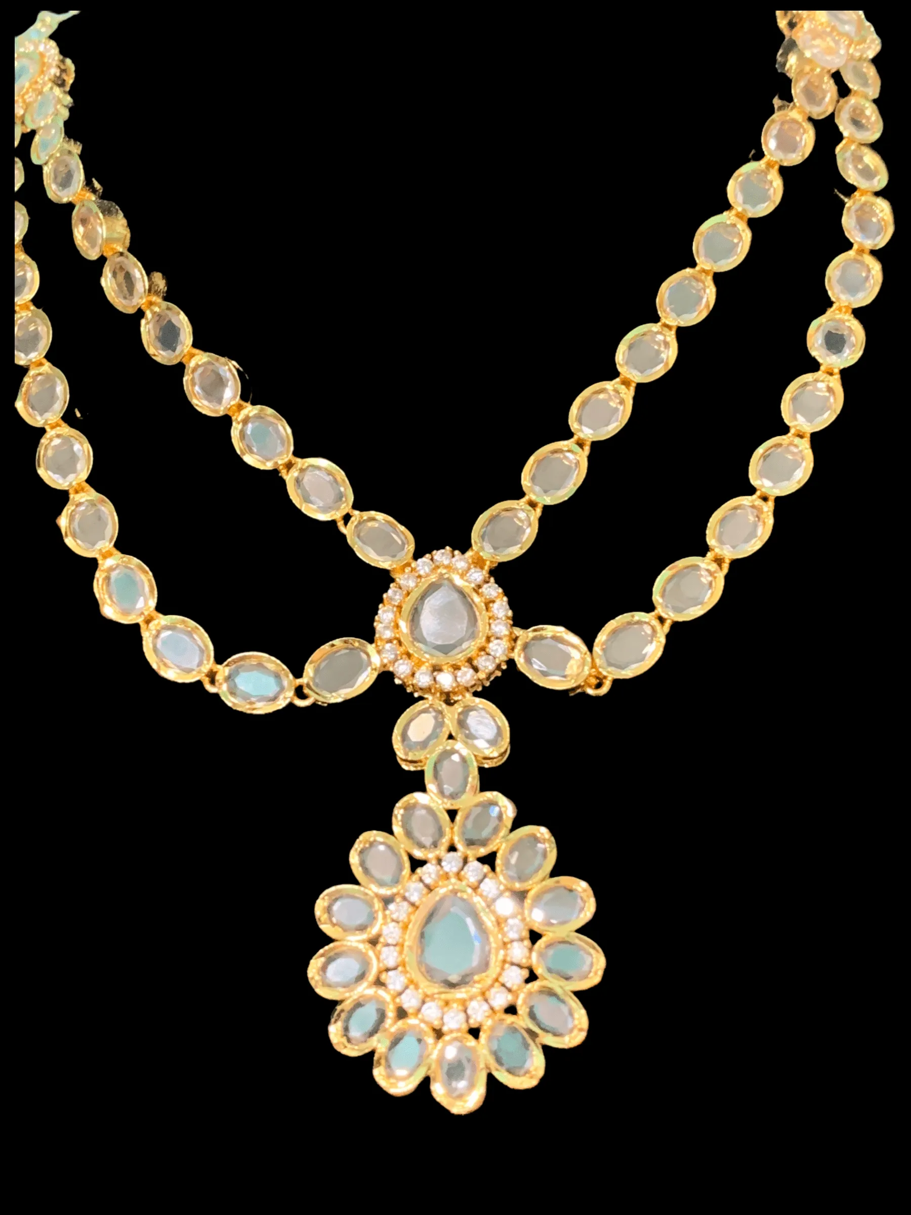 NS343 Farhat gold plated short necklace with earrings