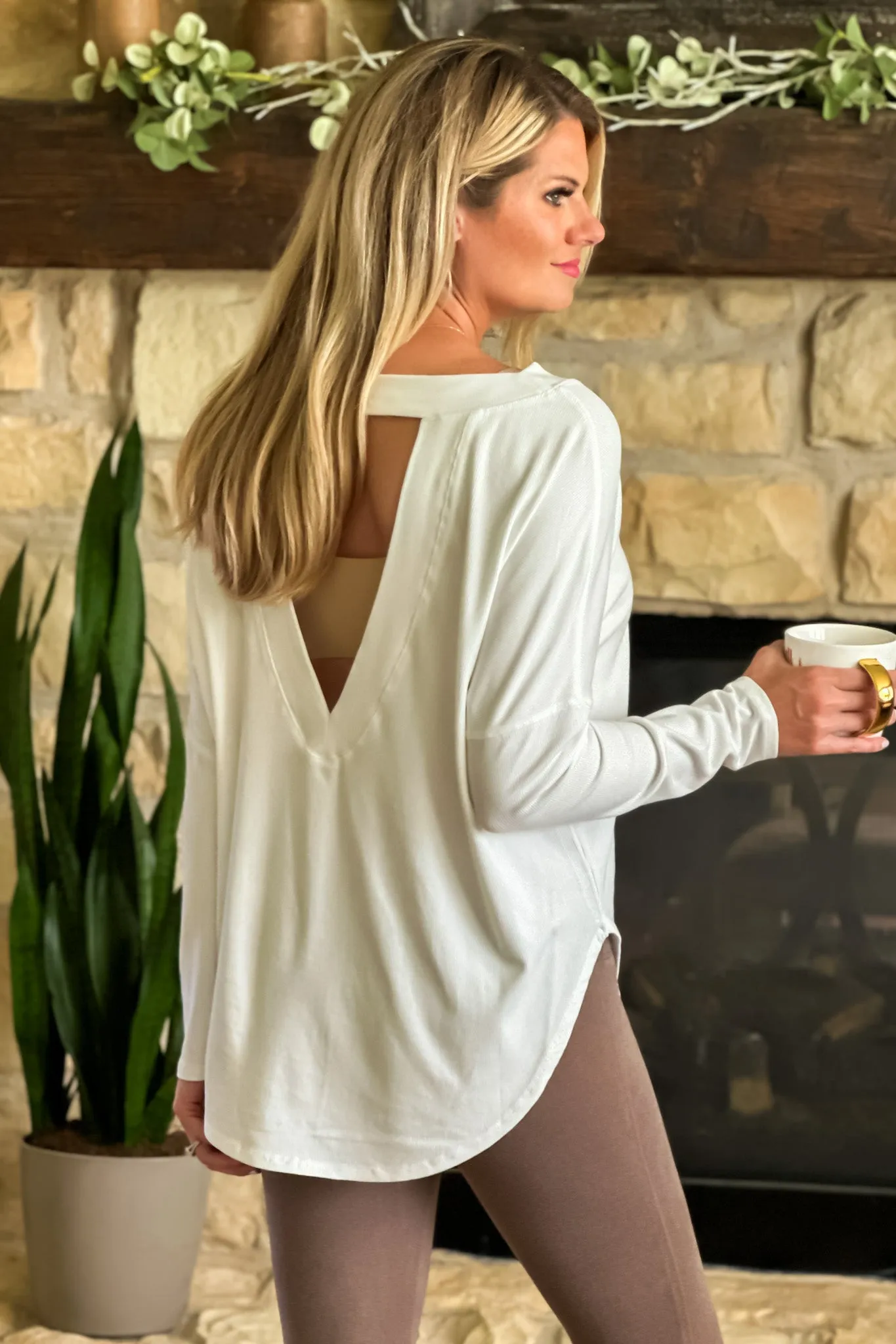 Running Errands Cutout Back Top : Ivory