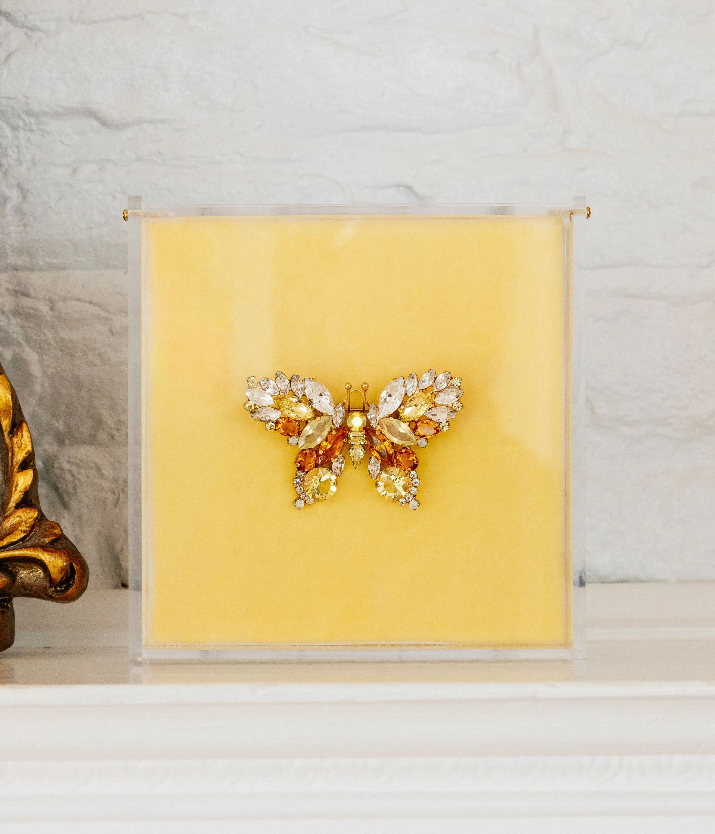 Small Butterfly in Crystal / Topaz / Jonquil