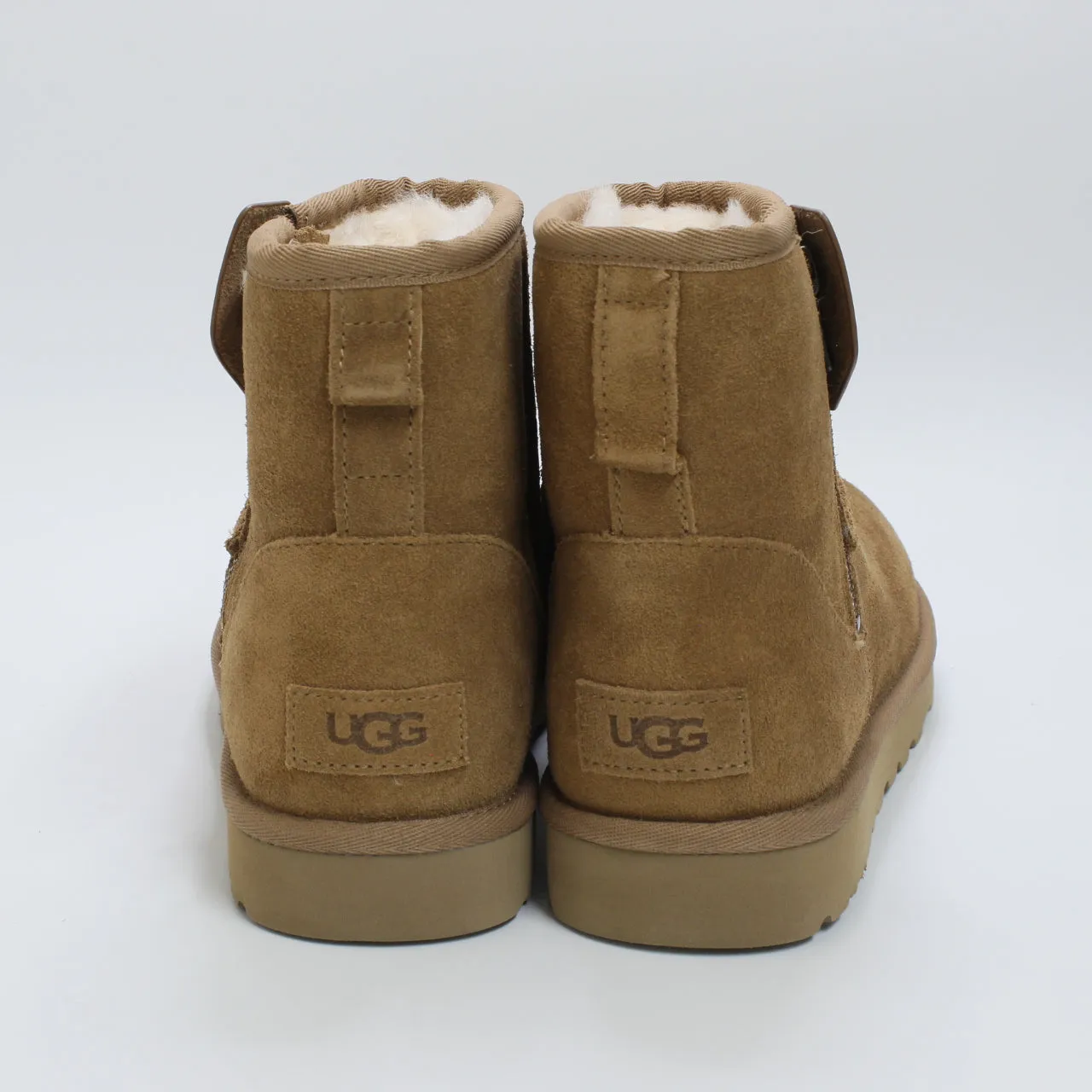 Womens UGG Classic Mini Bailey Zip Chestnut